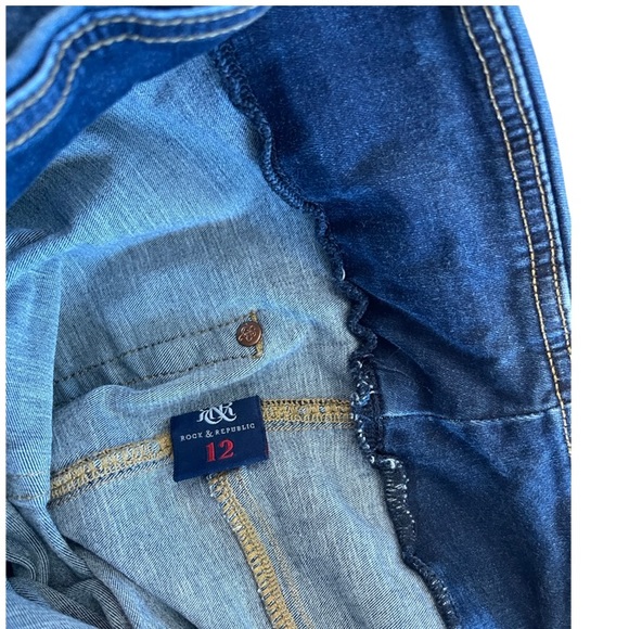 1349 Rock & Republic Pull On Capri Jeans - Picture 5 of 7